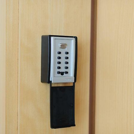 Central Living Apartments - Rathaus Виена Екстериор снимка