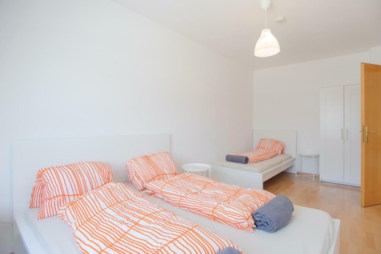 Central Living Apartments - Rathaus Виена Екстериор снимка
